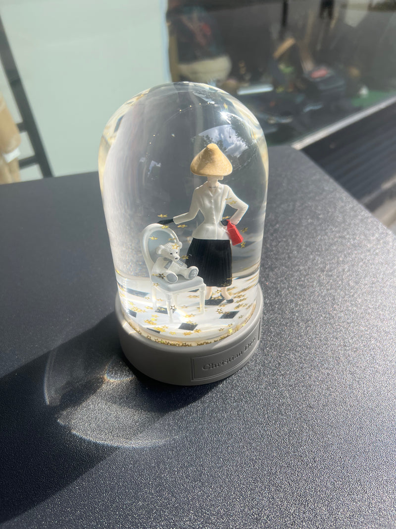 Boule de neige Dior