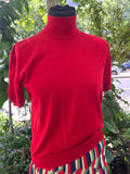 Pull Chanel col montant rouge
MC