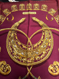 Foulard "les cavaliers d'or" bordeaux/doré