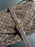 Sac Louis Vuitton besace "Saumur" marron toile