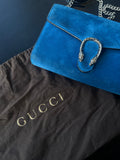 Pochette Gucci bleu avec chaine