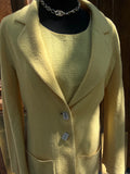 Veste et top Chanel jaune