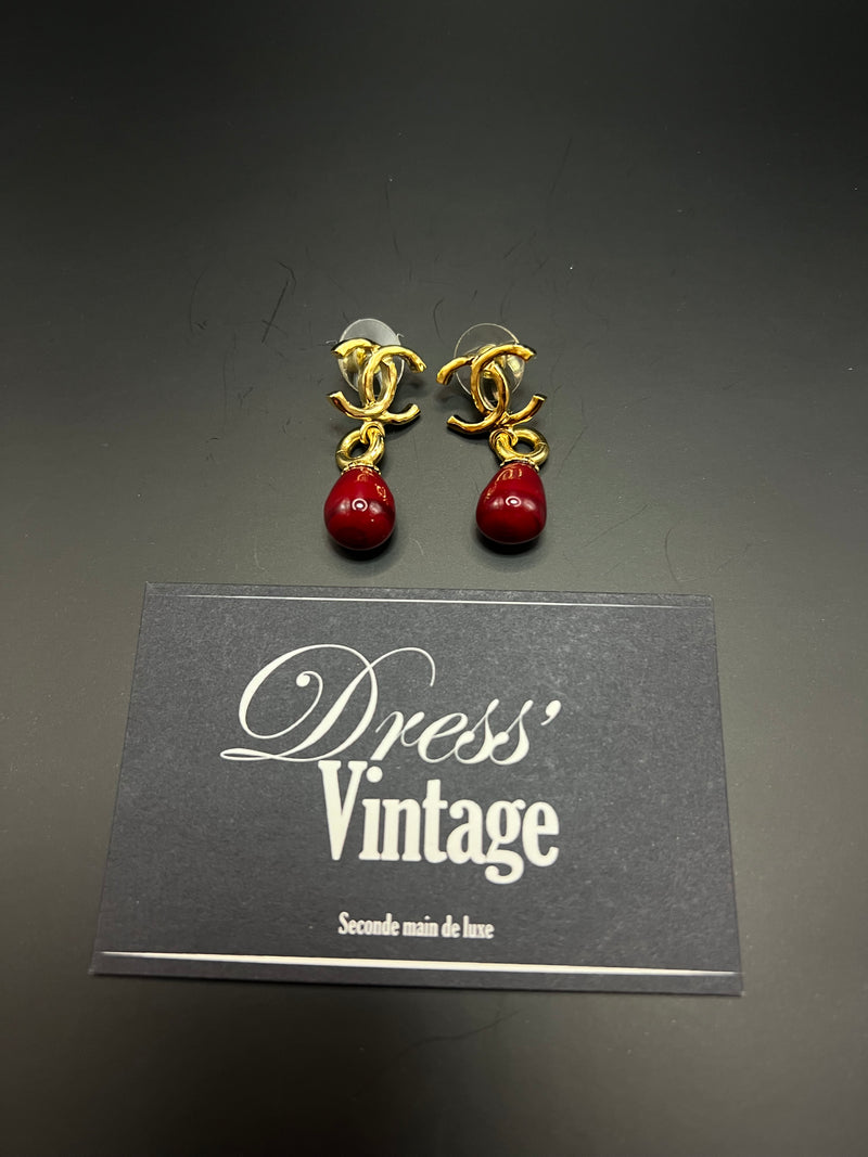 Boucles d’oreilles Chanel pendante