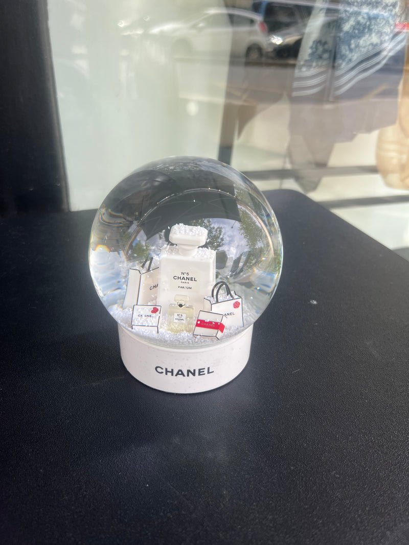 Boule de Noël sacs/parfum Chanel