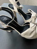 Sandales talons Giuseppe
Zanotti