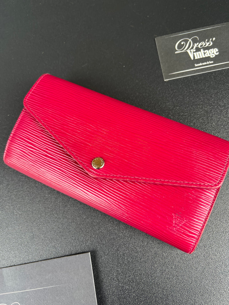 Porte Feuille Louis Vuitton
"Sarah" framboise épi