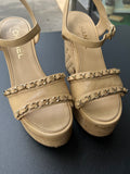 Sandales compensées Chanel beige