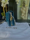 Pochette Dior « Lady » bleu canard vernis avec housse
