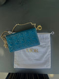 Pochette Dior « Lady » bleu canard vernis avec housse