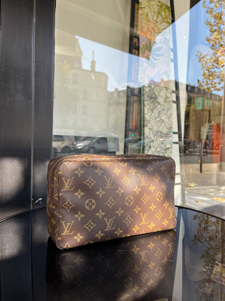 Trousse de toilette monogramme Louis Vuitton – Dress'Vintage