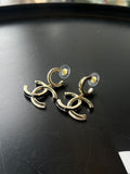 Boucles d'oreilles pendantes CC Chanel