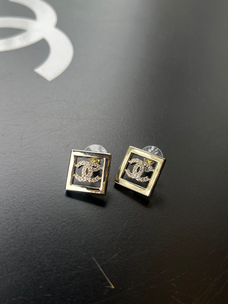 Boucles d'oreilles carrées CC Chanel