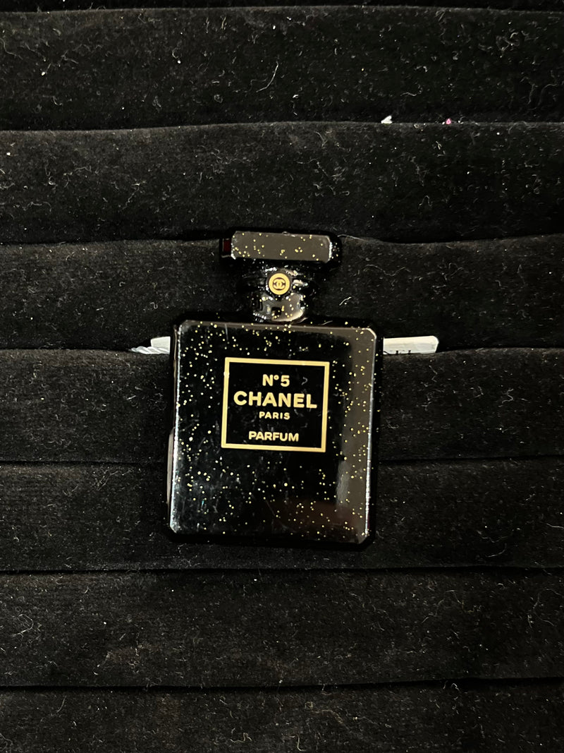Broche Chanel flacon n5