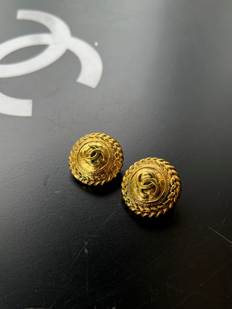 Boucles d'oreilles à clip Chanel Vintage