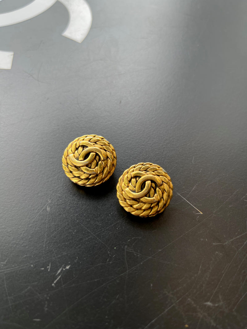 Boucles d'oreilles à clip Chanel Vintage