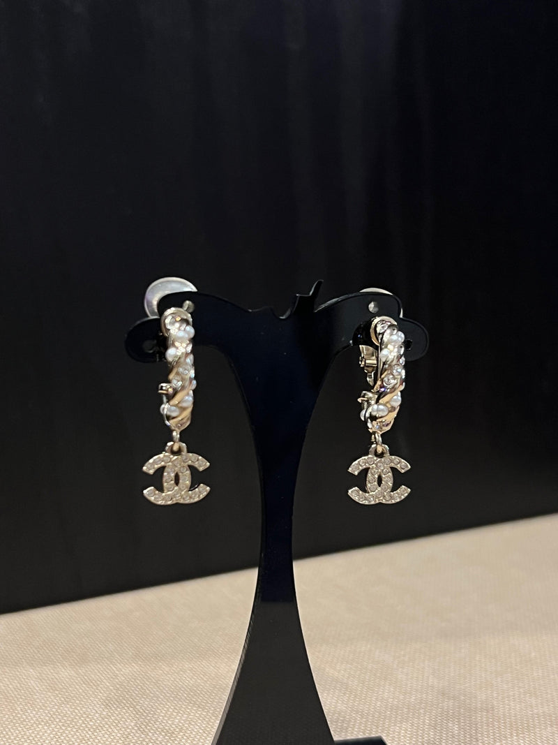 Boucles d'oreilles créoles à clip Chanel