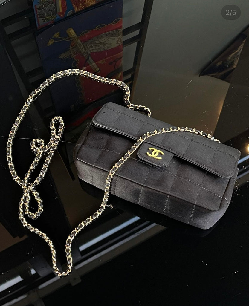 Sac à rabat Chanel – Dress'Vintage